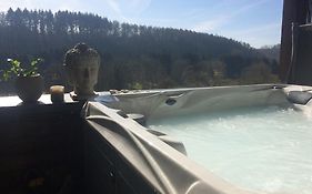 At Home - Jacuzzi Privatif
